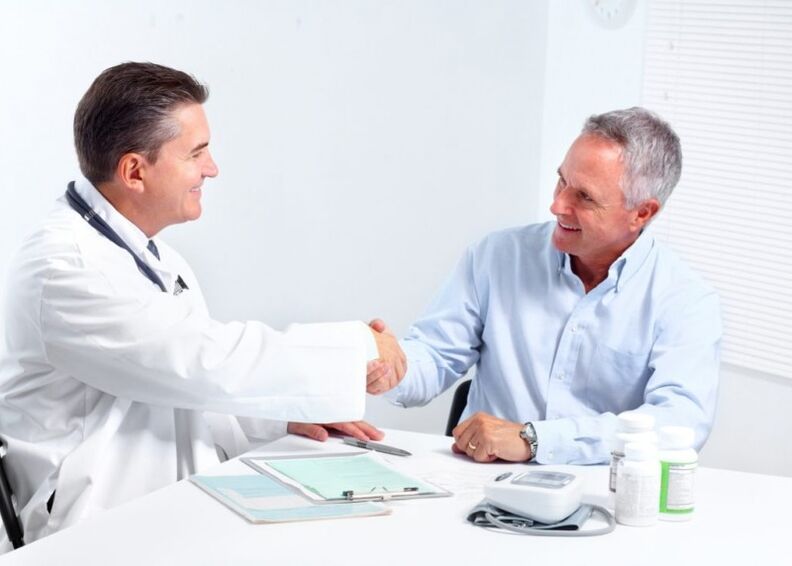 Consulta cun médico sobre os métodos de ampliación do pene