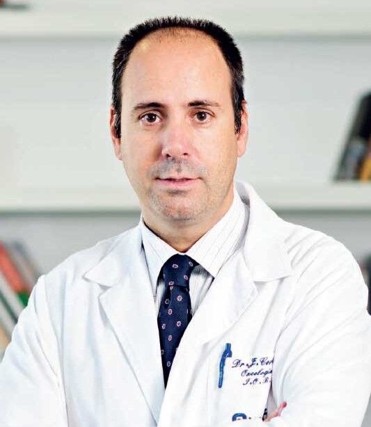 Doutor cirurxián plástico João